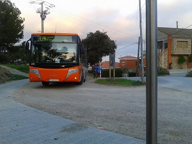 Autobus L76.jpg