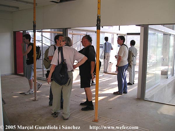A olesa, aprofitem per fer una visiteta clandestina a les obres (de fet, tampoc res ho prohibeix)