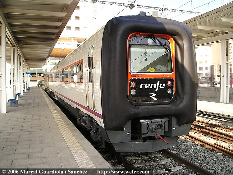 Punt màxim de la sortida: Osca. Noméshi vam poder ser 15 minuts, perquè el tren tornava a sortit de seguida